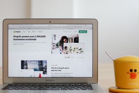 净利暴跌143% 亏损550万美元！大卖要发力这一品类 - 移动互联网出海,出海服务,海外的行业服务平台 - Enjoy出海