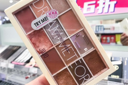 FOCALLURE是如何在Tiktok美妆类目爆火的？ - 移动互联网出海,出海服务,海外的行业服务平台 - Enjoy出海