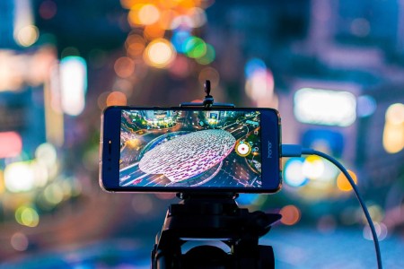 新东方双语直播爆火！招募TikTok主播 入局跨境电商？ - 移动互联网出海,出海服务,海外的行业服务平台 - Enjoy出海