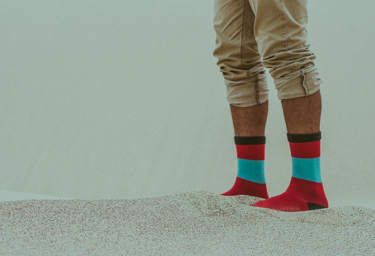 卖袜子也能年卖2.5亿美元？Bombas如何用“温暖”征服全球 - 移动互联网出海,出海服务,海外的行业服务平台 - Enjoy出海