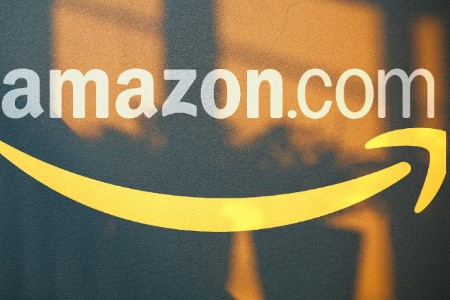 花费近十万美元挖走网红 亚马逊发力跨境直播的背后 - 移动互联网出海,出海服务,海外的行业服务平台 - Enjoy出海